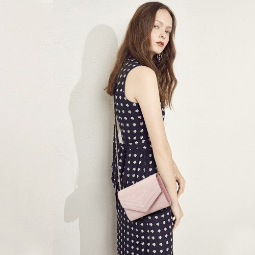 LP1963 Miss Lulu Chevron Envelope Clutch Bag Pink With Gold Tone Hardware For Evening Wear | Neil's Luggage Store