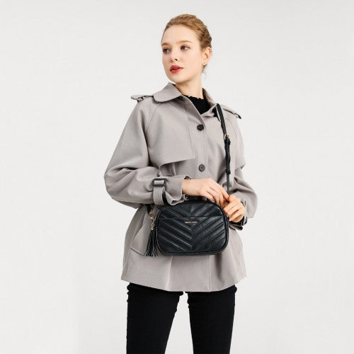 LA2119-1 - Miss LuLu Lightweight Quilted Leather Cross body Bag - Black | Neil's Luggage Store