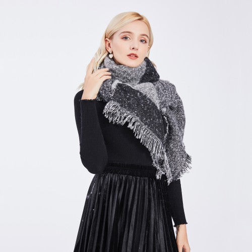 S6427 - Women Ladies Fashion Plaid Scarf Blanket Winter Warm Wrap Shawl - Black | Neil's Luggage Store