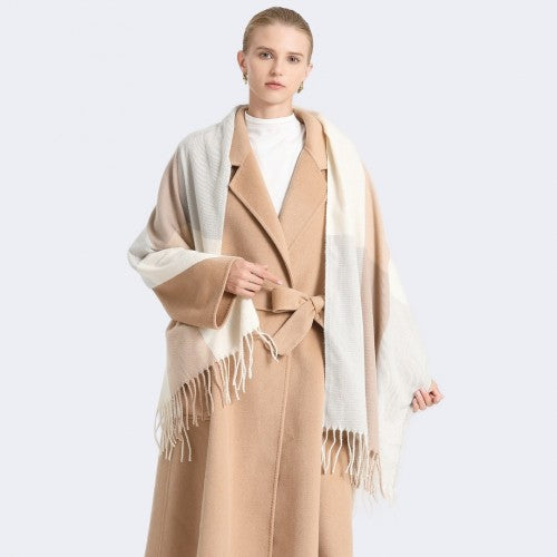 SFN4401 - Elegant Color Block Scarf with Fringe Detailing – Versatile Oversized Design - Camel